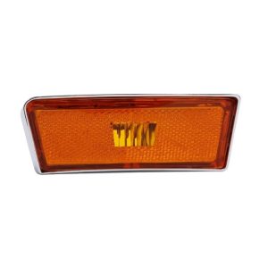 1970 -1972 C3 Corvette Front Side Marker Light Assembly. Left Front - #41684