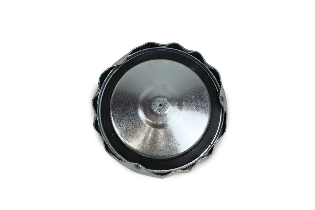 1963 -1969 CORVETTE PETROL / GAS CAP. ORIGINAL STYLE NON-LOCKING & VENTED #X2450 - Image 3