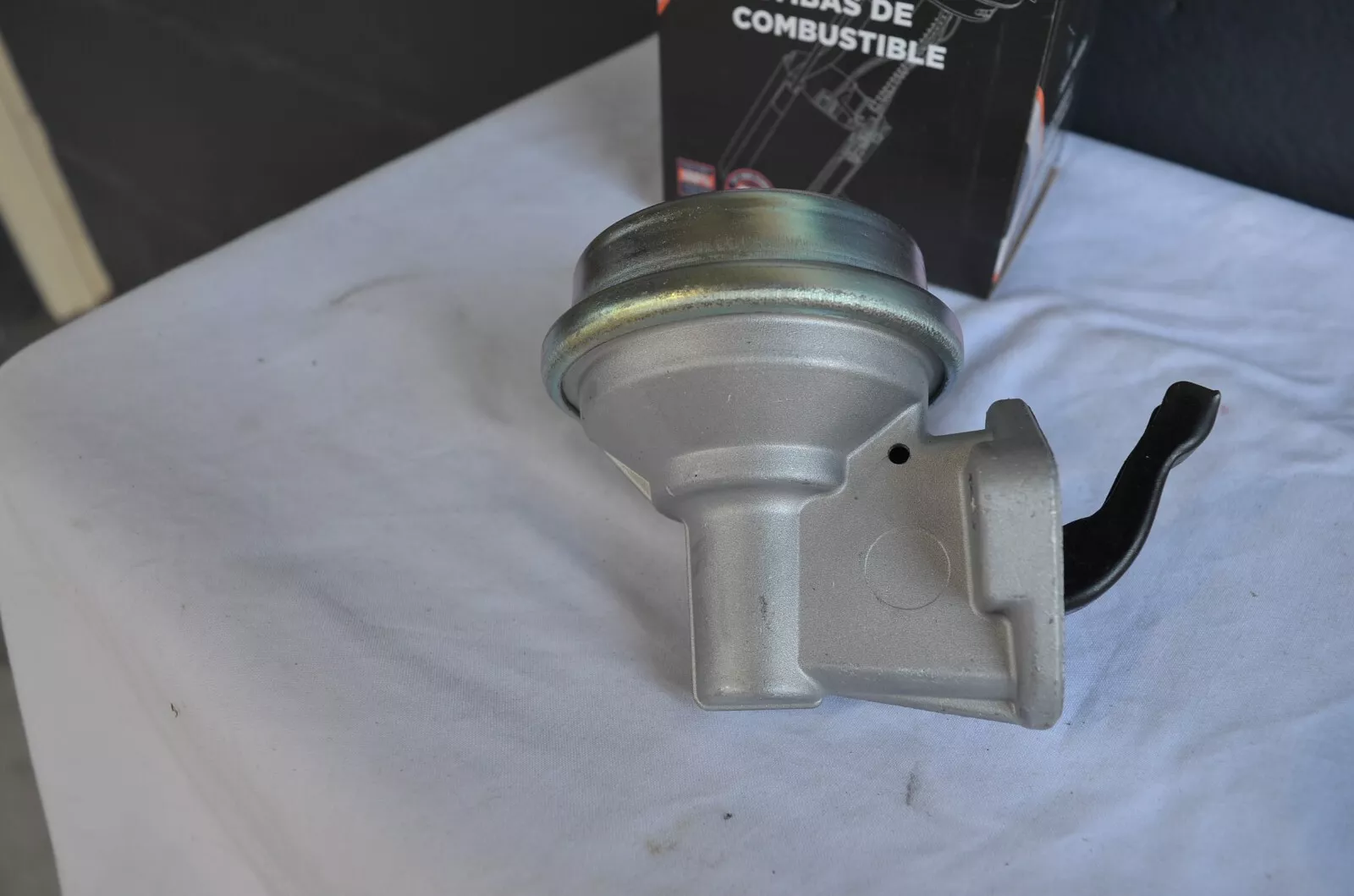 CARTER MECHANICAL FUEL PUMP FITS SMALL BLOCK CHEV 283-400 7.5-9 PSI 40 GPH #M6624